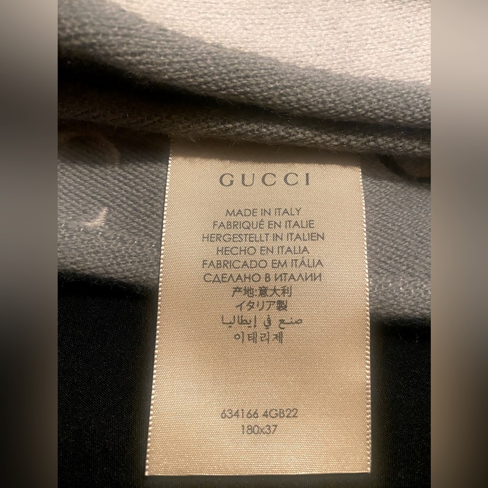 Gucci scarf